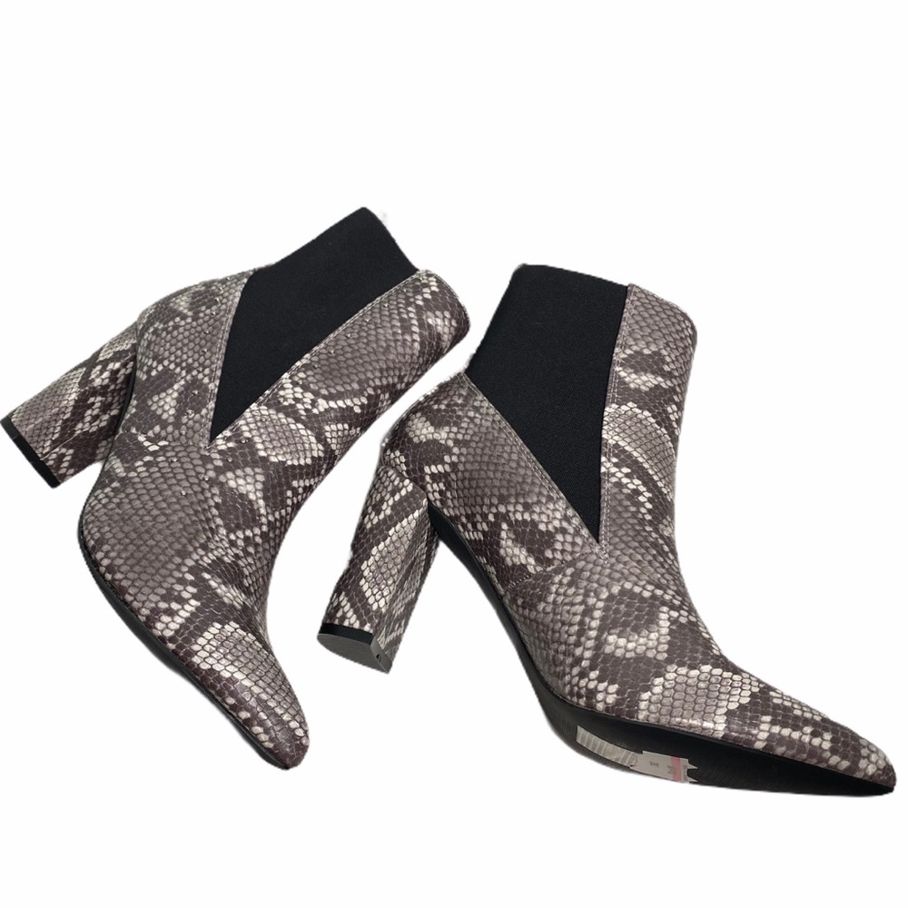 NWT Vintage Havana Ellen Snakeprint Boots